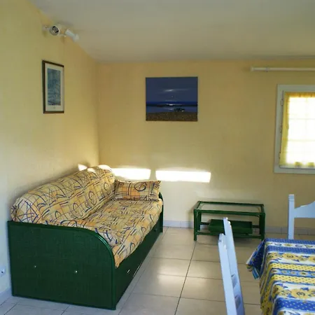 Meuble Pour 1,2,3,4 Pers Avec Piscine A Partager * Agde