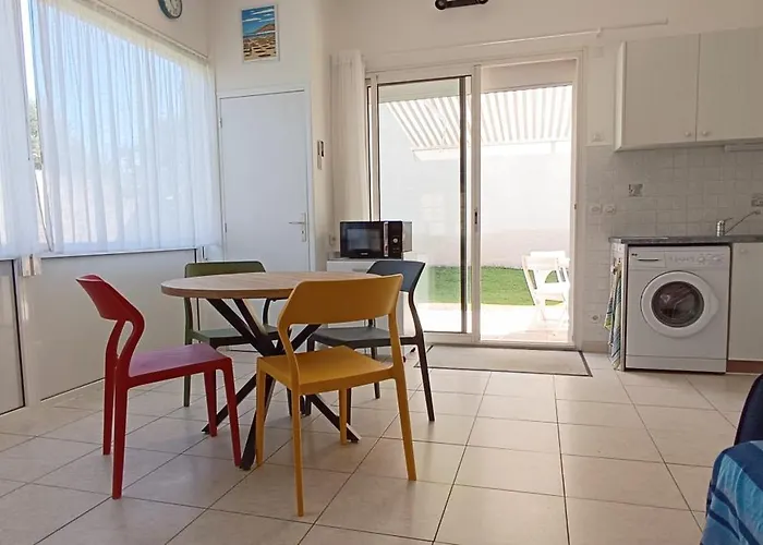 Nyaraló Meuble Pour 1,2,3,4 Pers Avec Piscine A Partager Agde